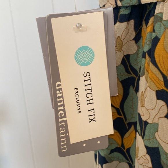 Stitch Fix fall colors navy, green, hints of gold and medium brown tones. NWT - Picture 6 of 10